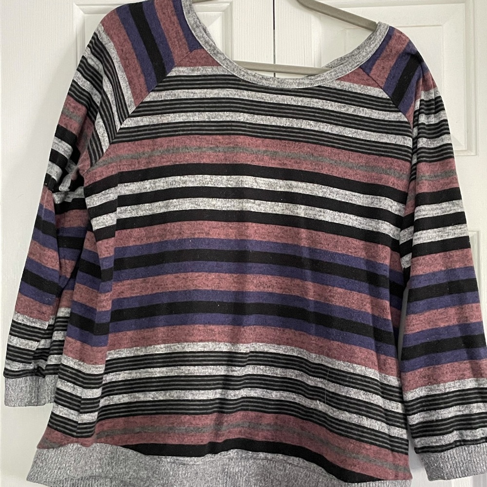 Striped sweater with crisp cross backing